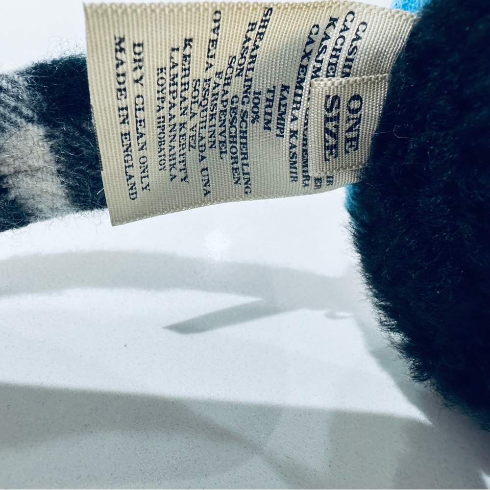 Burberry London Cashmere Earmuffs One Size - Picture 4 of 5